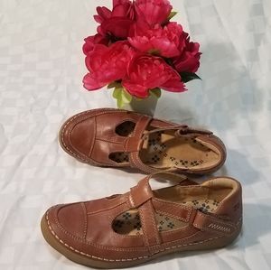 Naturalizer close sandals